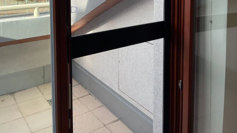 Okenní sítě proti hmyzu, realizace 6
